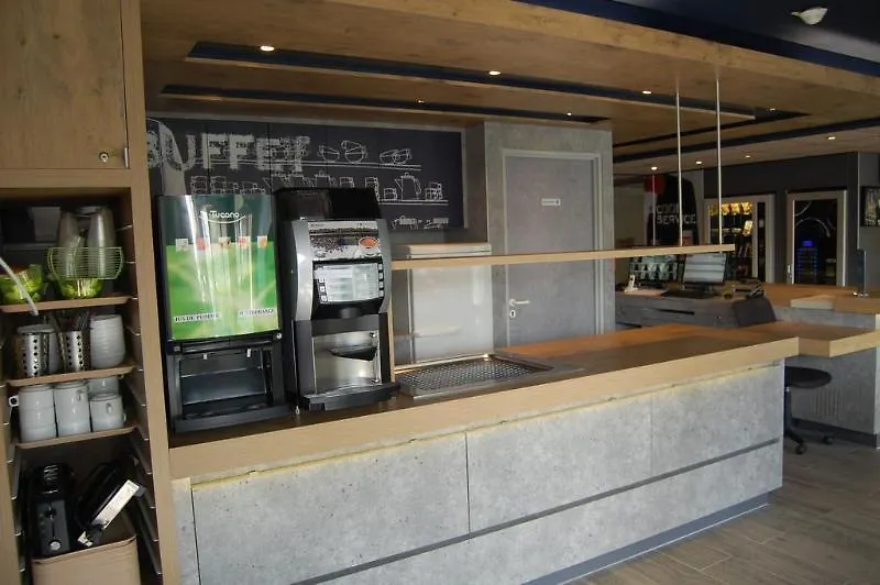 Ibis Budget Marseille Vitrolles Vitrolles  Hotel Vitrolles (Bouches-du-Rhone)